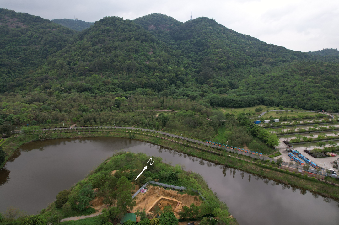 智慧考古， 平面岗遗址发掘区与西樵山相对位置关系
